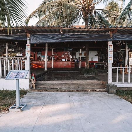 Malibu Hostel Koh Rong Extérieur photo