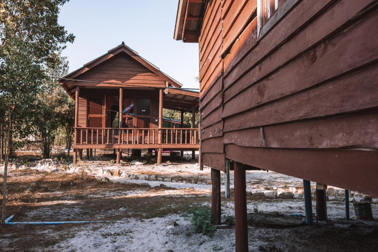 Malibu Hostel Koh Rong Extérieur photo